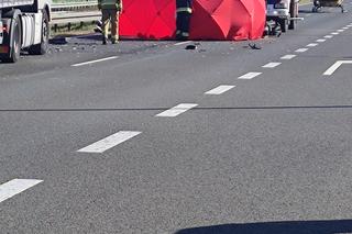 Śmiertelny wypadek na S8. Motocyklista wjechał prosto na tira
