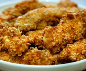 Chrupiące polędwiczki z kurczaka z piekarnika – szybki i lekki obiad, który zawsze się udaje