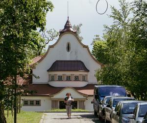 Kobierzyn - zdjęcia krakowskiego szpitala psychiatrycznego i miasta-ogrodu