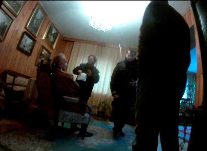 Tak wyciągali Kiszczaka z domu