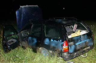 Wyjechali na ulicę pomalowanym wrakiem. Zobaczyła ich policja. Kierowca spanikował [ZDJĘCIA]