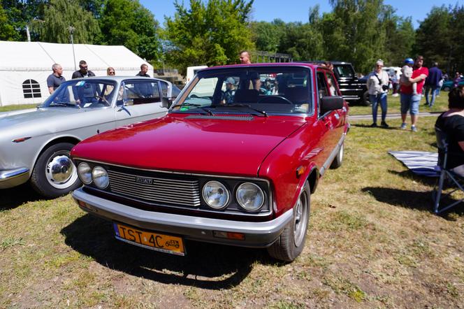 Zlot pojazdów klasycznych w Starachowicach (12.05.2024)