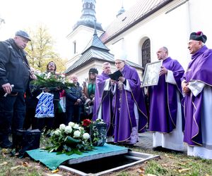 Pogrzeb Marka Perepeczki. W Częstochowie ponownie pochowano filmowego Janosika