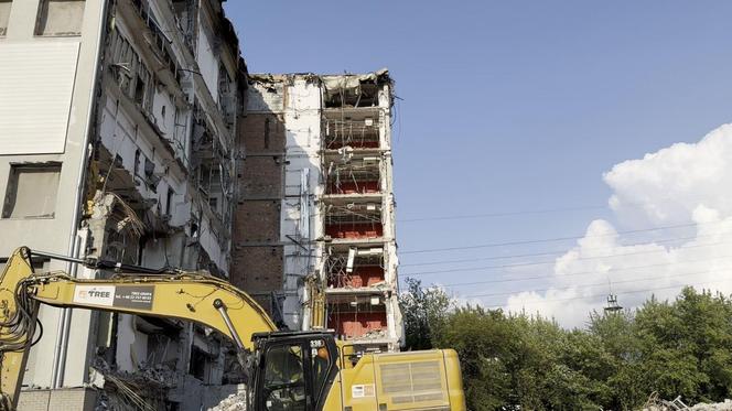 Był jednym z pierwszych biurowców w warszawskim "Mordorze". Właśnie znika z powierzchni ziemi 