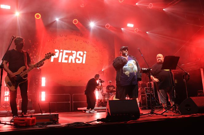 Pierwszy dzień Dni Bytomia 2025 przyciągnął tłumy. Na scenie wystąpił m.in. zespół Piersi