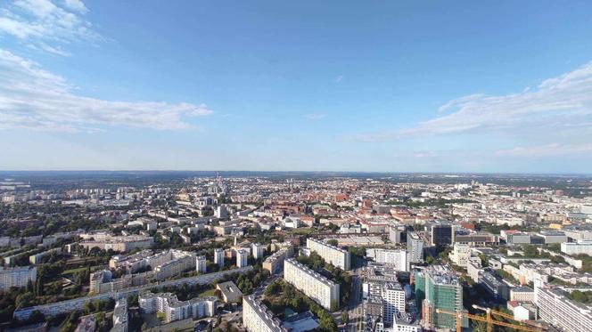 Nowy taras widokowy na 49. piętrze Sky Tower we Wrocławiu. Będą też multimedialne windy i kawiarnia