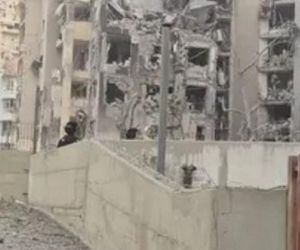 Wielki atak na Izrael! Na zdjęciach widać, jak rakieta trafia w blok