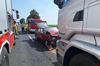 Wypadek cysterny wiozącej kwas siarkowy [ZDJĘCIA]