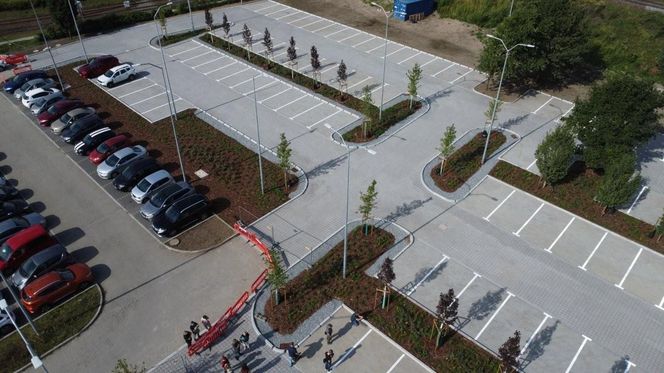Nowy parking przy pętli Turkusowa