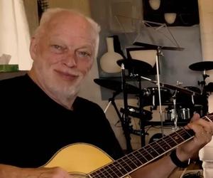 David Gilmour udostępnił w sieci nagranie z próby. Gitarzysta gra słynny utwór Pink Floyd WIDEO 