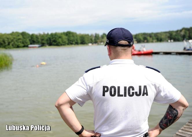 Policjanci patrolują lubuskie kąpieliska. Przypominają o najważniejszych zasadach