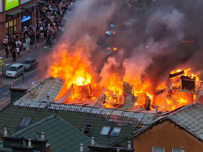 Pożar bloku w Ząbkach. Przerażające zdjęcia z miejsca tragedii
