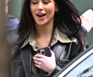 Roxie Węgiel -  tajemniczy fotelik w limuzynie