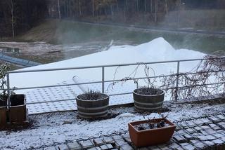 W Karpaczu jest już sporo śniegu. Pochodzi z fabryki