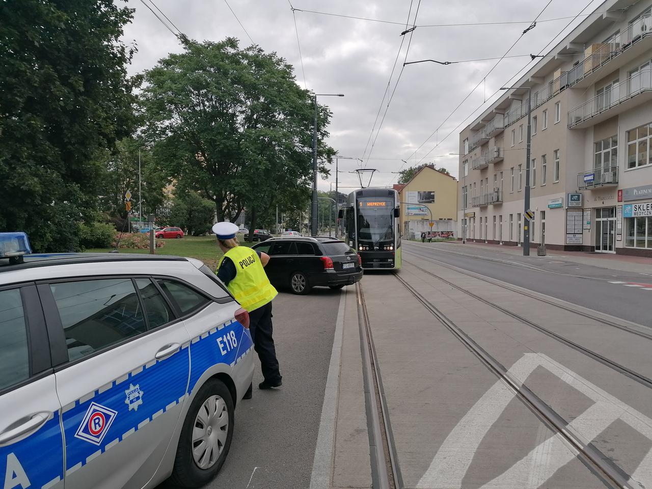 Gorzów: Trzysta złotych mandatu, jeden punkt karny, do tego koszty lawety i holowania