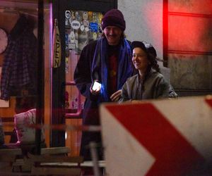 Monika Brodka winko papierosek i taksówka