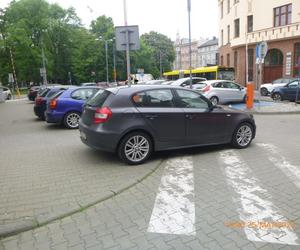 Najlepsi kierowcy są w Katowicach. A jak świetnie parkują! I jeszcze są potem zdziwieni mandatami