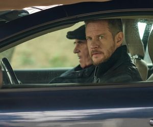 Na Wspólnej odc. 4042. Seba (Bartosz Głogowski), Zawias (Sławomir Sulej)