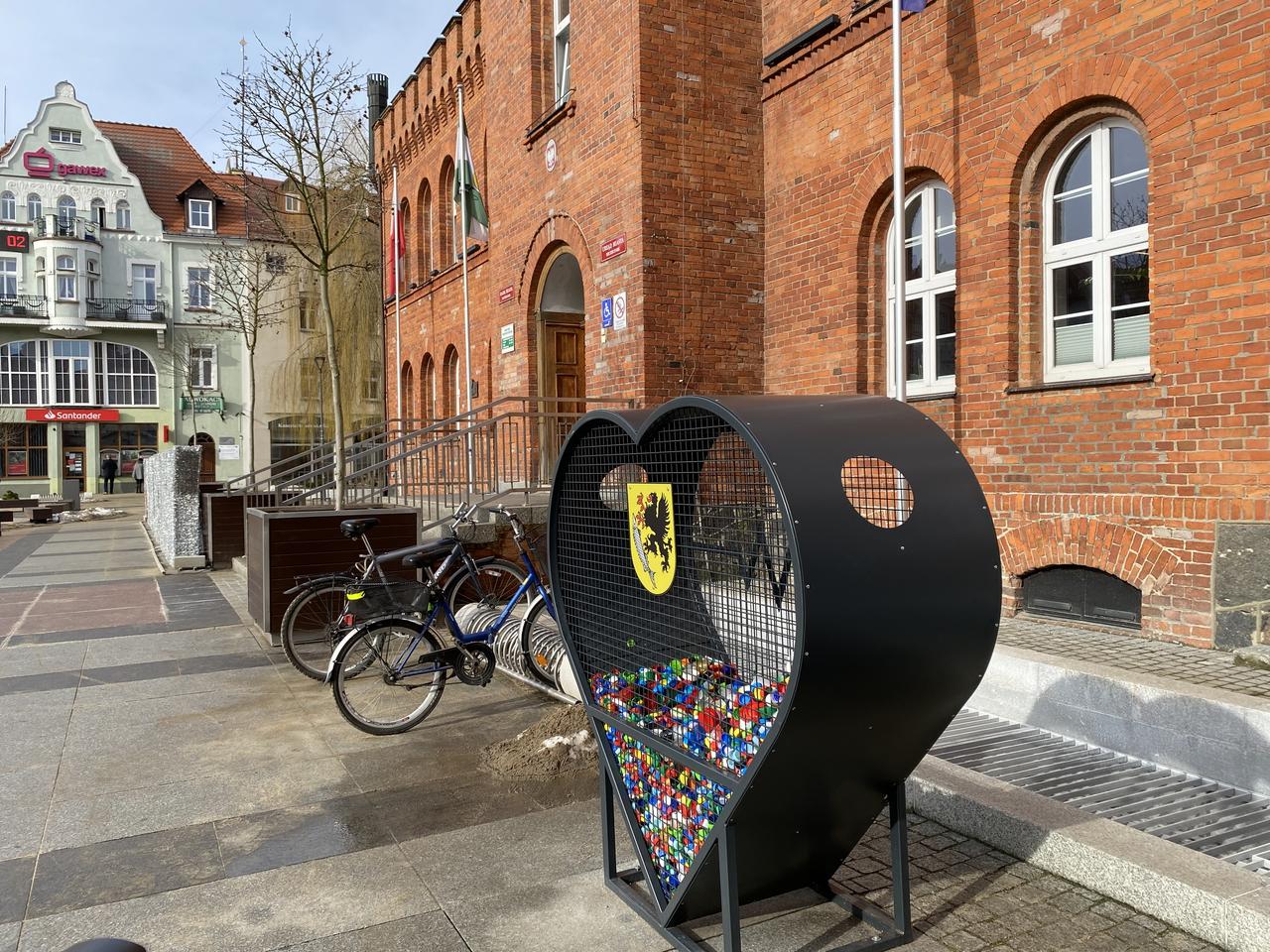 Kolejne metalowe serca pojawia się w Szczecinku. Sprawdź, gdzie zostaną ustawione!