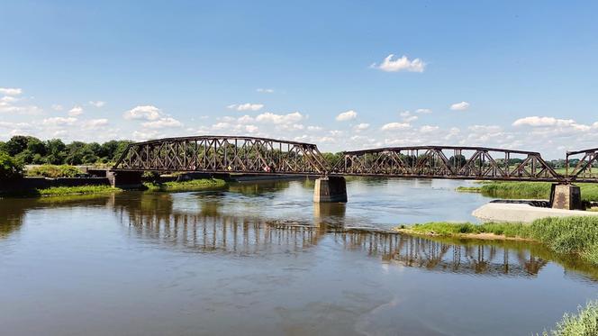 Most nad Odrą z włókien węglowych