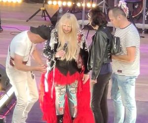 Facet wtargnął na scenę podczas koncertu Maryli Rodowicz. Ochroniarz nie zdążył