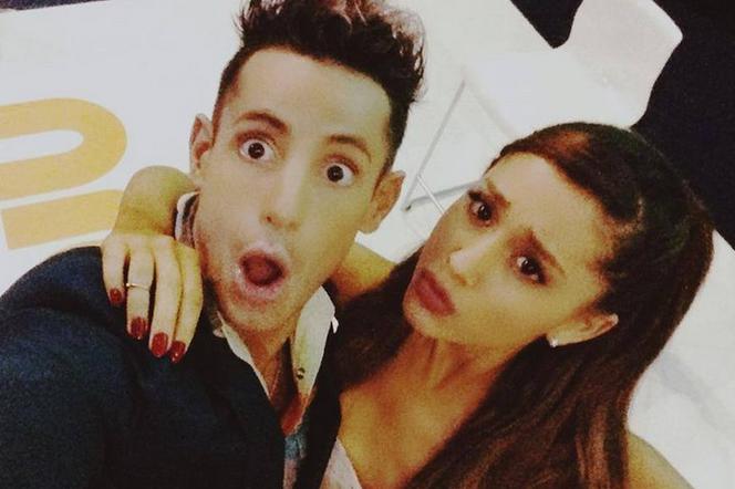 Ariana Grande: Jej brat, Frankie Grande, też robi głupie miny. Rodzinna przypadłość!? ;] 11 zdjęć!