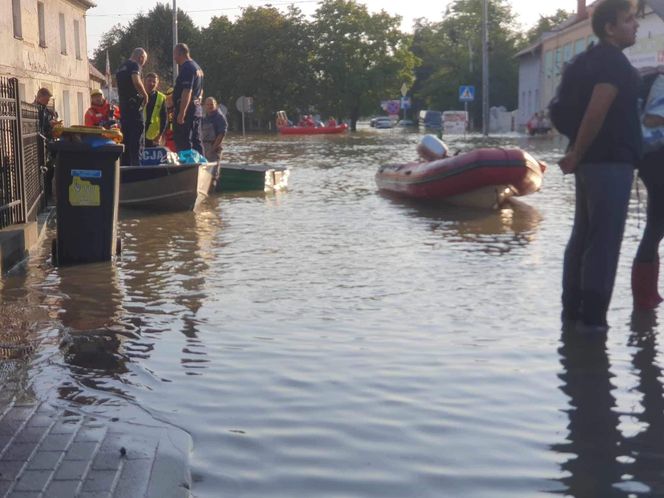 Lewin Brzeski odcięty od świata