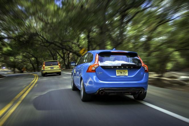 Volvo V60 Polestar & Volvo 855 T5-R