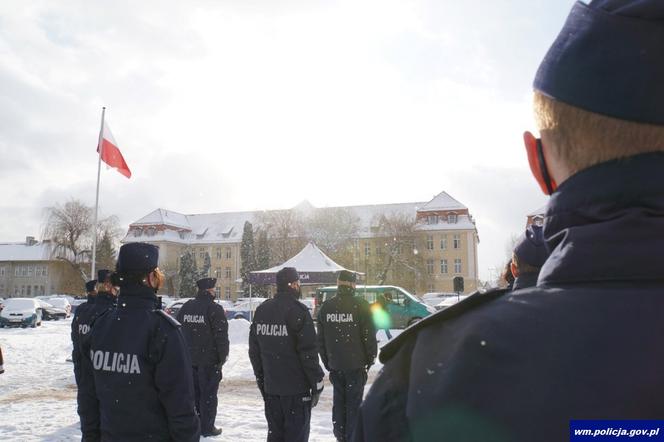 Nowi policjanci na Warmii i Mazurach. Ślubowało aż 80 funkcjonariuszy [ZDJĘCIA]