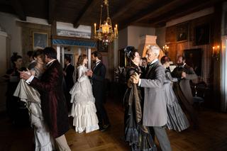 	Matylda, odcinek 2. Matylda (Maria Kowalska) Robert Boden ( Kamil Szeptycki)