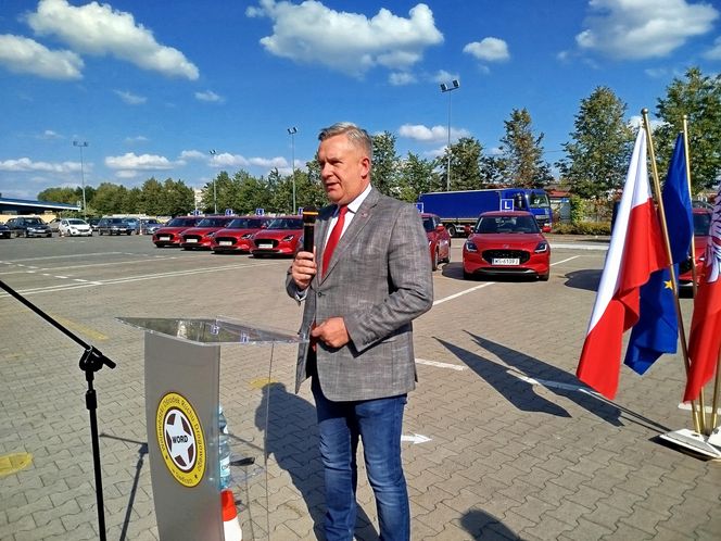 Siedlecki WORD wymienił starą flotę pojazdów egzaminacyjnych na nowe samochody marki Suzuki Swift