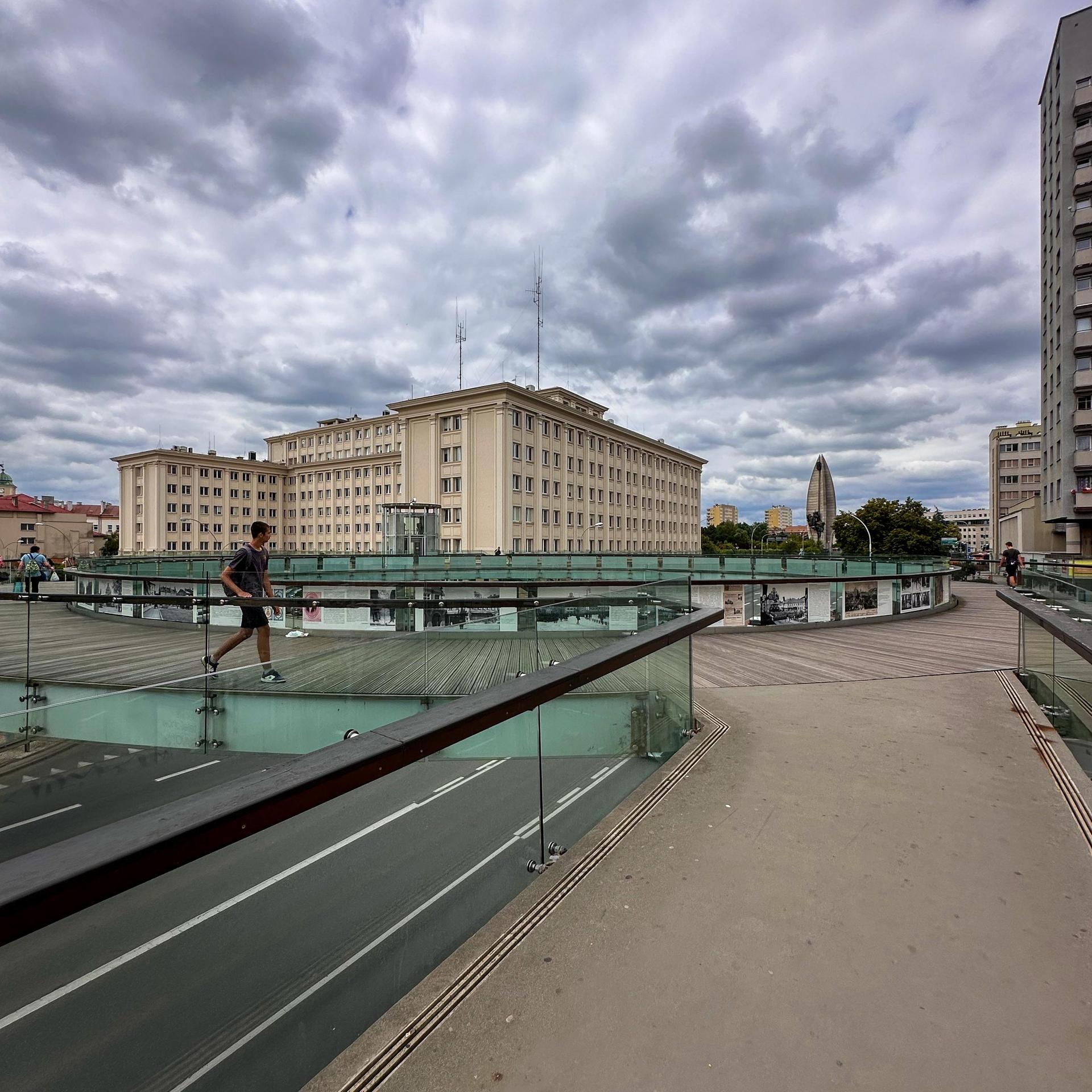 Okrągła kładka dla pieszych w Rzeszowie