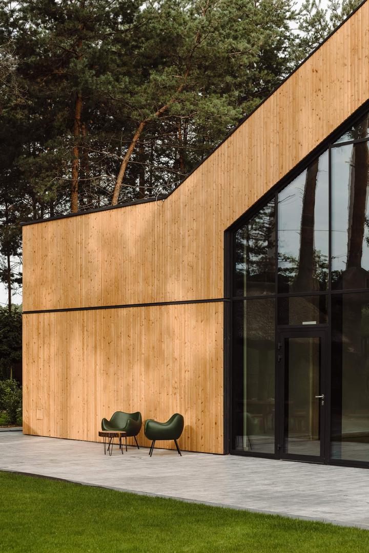 Dom weselny Lubaszka pracowni MEEKO Architekci