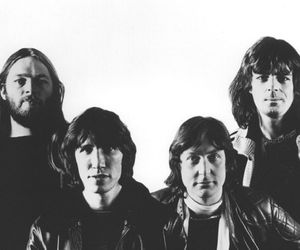 Czas się sprawdzić w muzycznym quizie! Przekonaj się, co wiesz o zespole Pink Floyd!