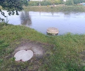 Stan rzeki Ślęza cały czas się podnosi. Przekroczono już stan alarmowy. Jak wygląda sytuacja?