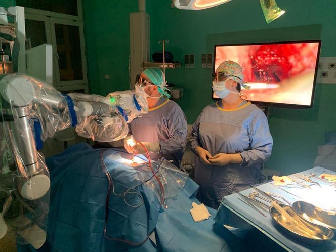 Operacja z użyciem endoskopu w USK w Białymstoku [ZDJĘCIA]