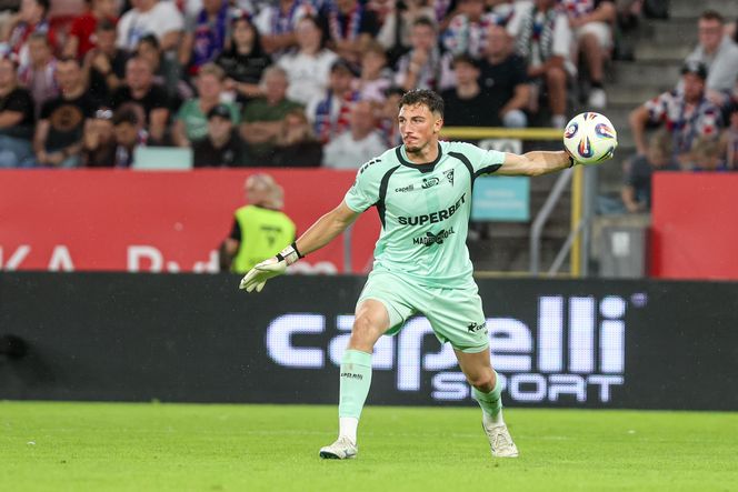 Górnik Zabrze przerwał serię zwycięstw. Porażka na koniec sierpnia i zdruzgotani kibice