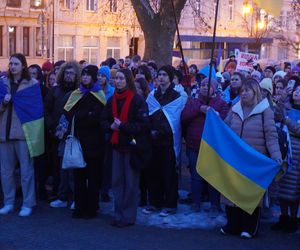 Manifestacja w trzecią rocznicę wybuchu wojny w Ukrainie