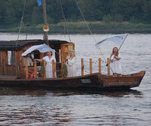 Festiwal Wisły 2023 w Bydgoszczy. Tak było na paradzie łodzi [ZDJĘCIA]