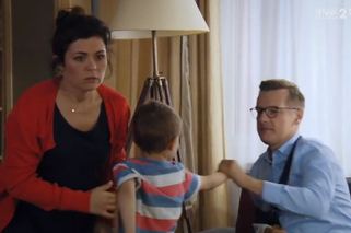 M jak miłość odcinek 1400, Kinga (Katarzyna Cichopek), Mikołaj (Ignacy Wudkiewicz), Piotrek (Marcin Mroczek)