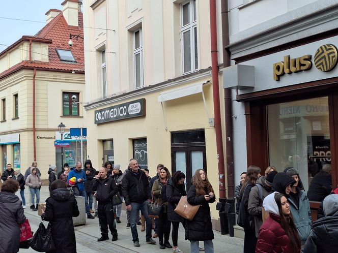 Rzeszowianie tłumnie ruszyli po pączki w Tłusty Czwartek 