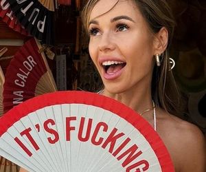 Nocne szaleństwo Dody! Maska królika i seksowna mini