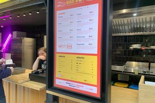 Hala targowa w Bydgoszczy to teraz Gwar foodhall. Jakie ceny są w lokalach gastronomicznych?