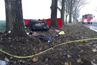 Dwie osoby nie żyją. Tragedia na drodze w pow. kościańskim
