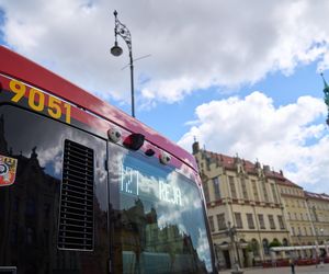 Nowe autobusy na ulicach Wrocławia. Zobacz galerię zdjęć z prezentacji!