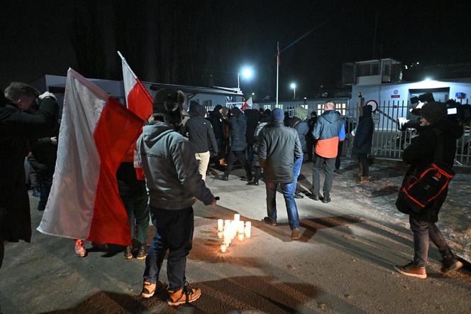 Kamiński i Wąsik w areszcie. Wielki protest w Warszawie