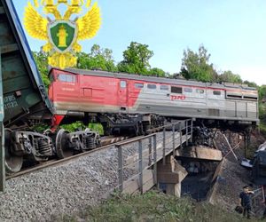 Zawalenie się dwóch mostów w obwodzie kurskim i briańskim na zachodzie Rosji nastąpiło wskutek eksplozji