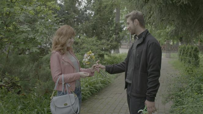 Remiza. Zawsze w akcji, odcinek 14 - opis, streszczenie: Magda podejrzewa Ewę o romans z nowym proboszczem - ZWIASTUN