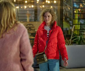 Na Wspólnej odc. 4039: Malwina (Martyna Dudek), Karolina Wysocka (Paulina Holtz)