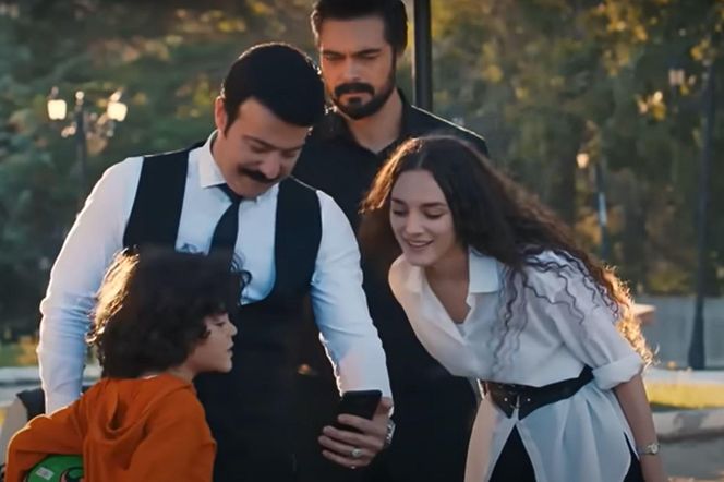 W domu para zagra w piłkę z Yusufem 